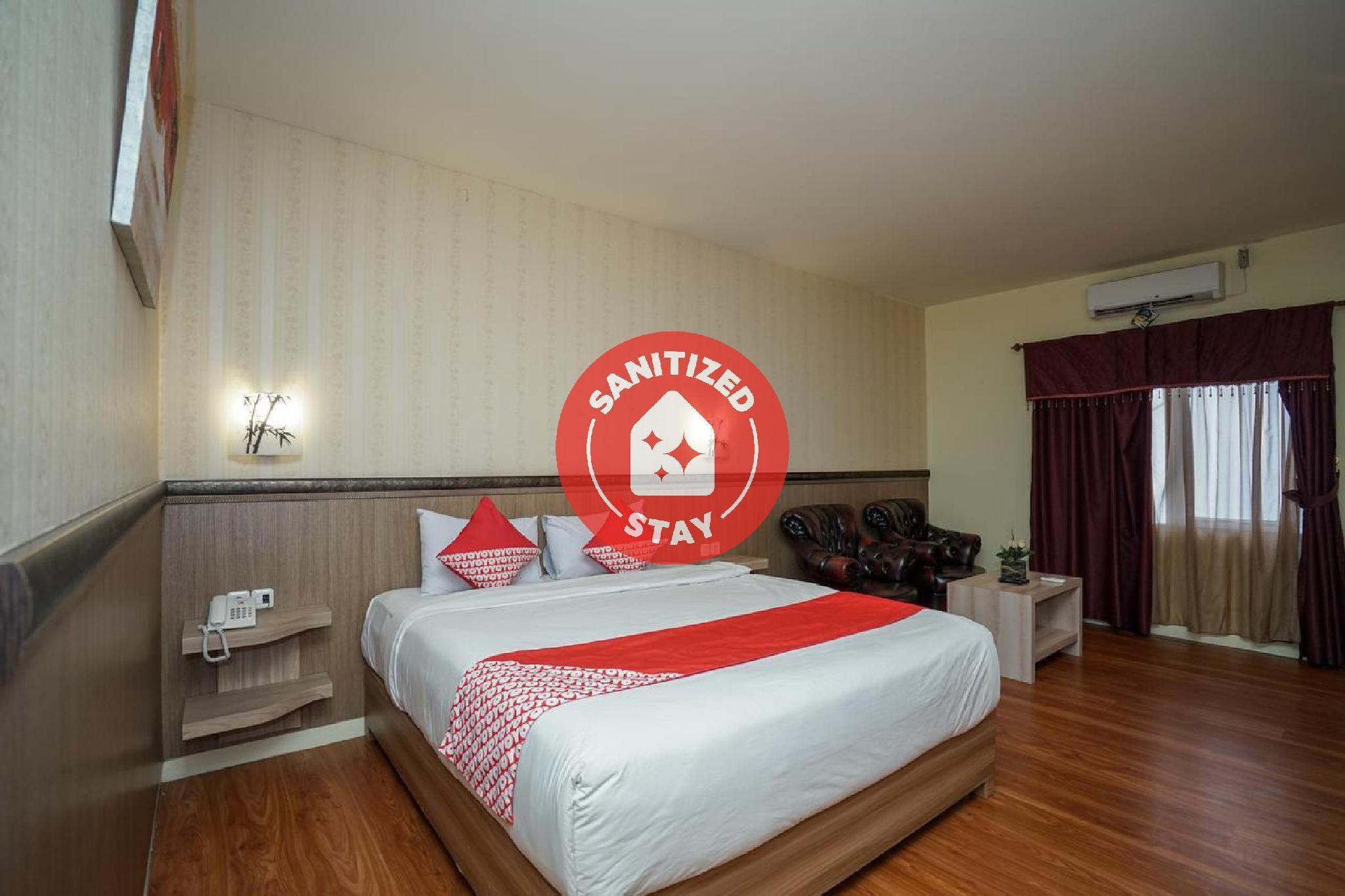 Urbanview Hotel Best Skip Palembang Exterior photo